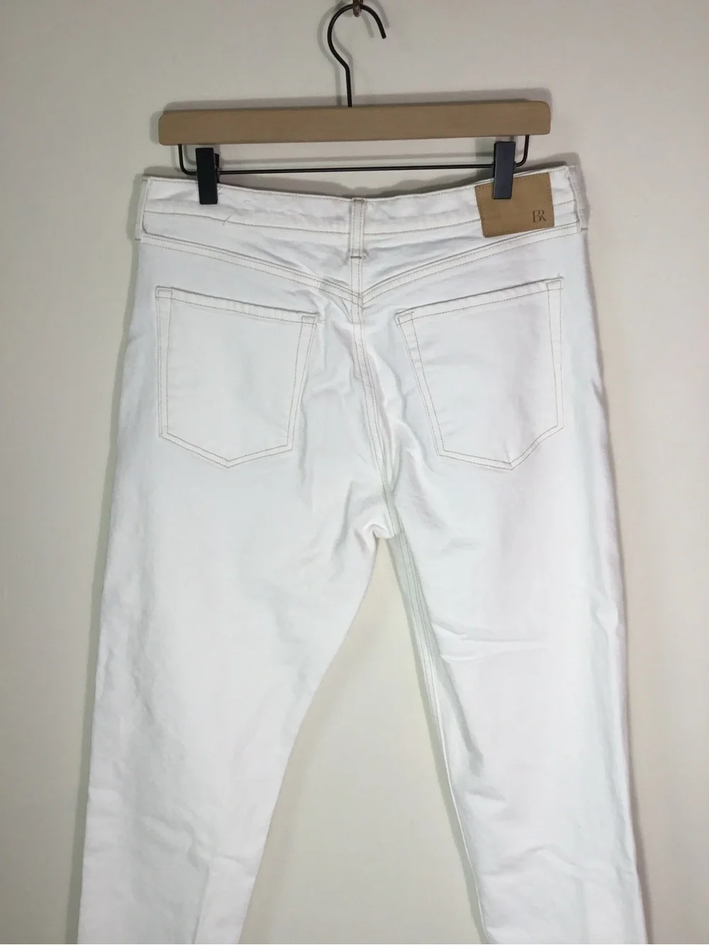 Banana Republic The Straight High Rise Optic White Jeans size 31